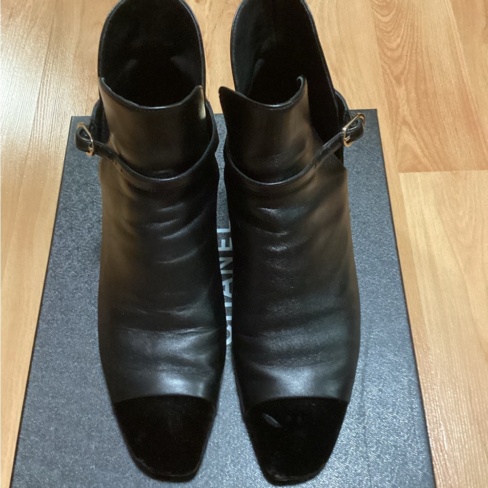 CHANEL Black Ankle Boots - Picture 14 of 15